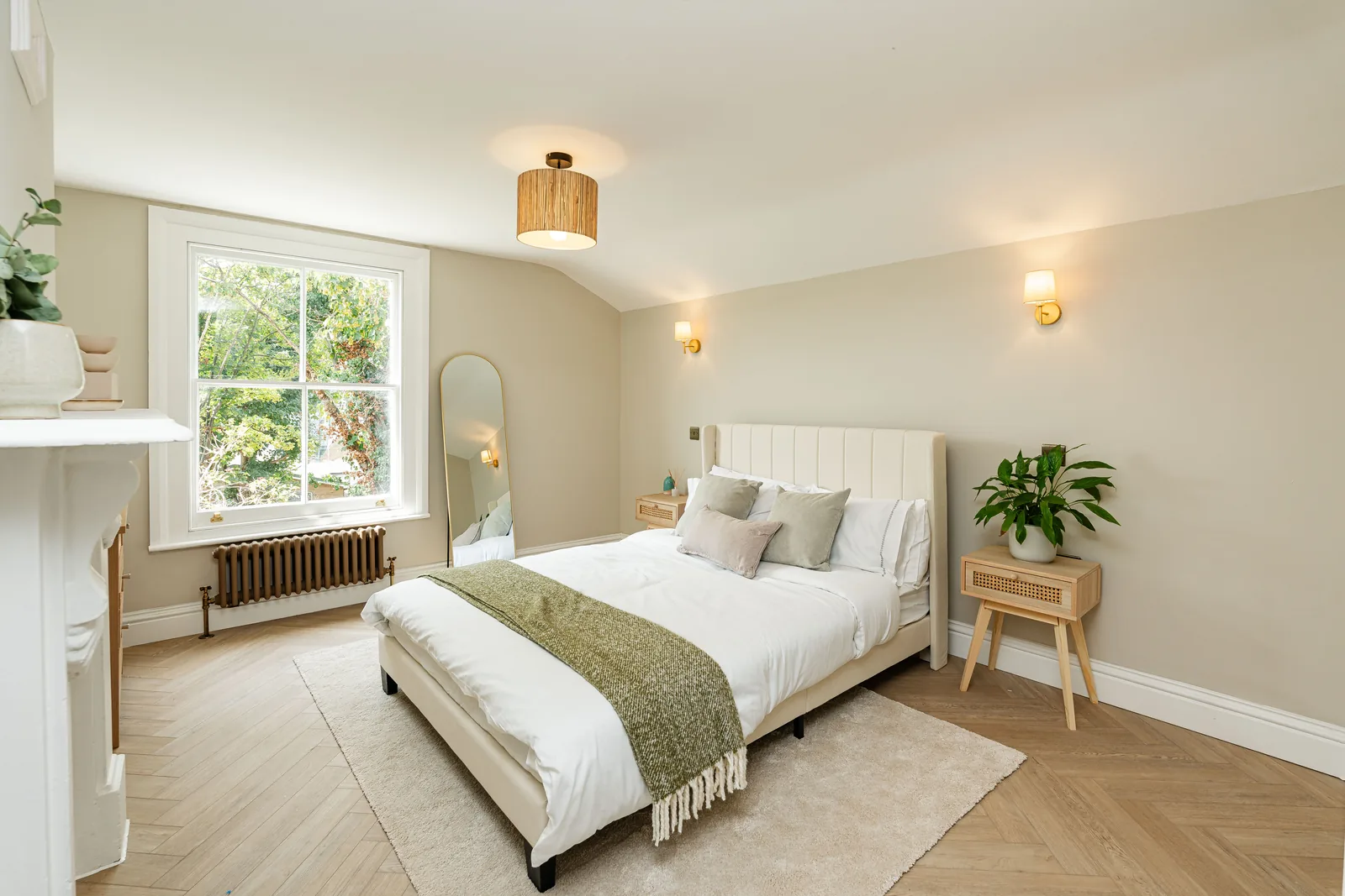 The principal bedroom